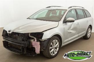 Schadeauto Skoda Octavia 1.6 TDI Automaat Navi Clima Ambition 2018/8