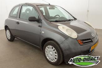 Nissan Micra 1.2 Automaat Airco Visia picture 2