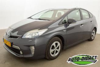uszkodzony samochody osobowe Toyota Prius 1.8 Plug-in Dynamic Business 2013/11