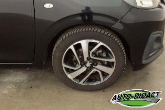 Peugeot 108 Cabrio 1.0 VTi Airco Active Top picture 29