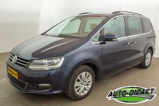 Vaurioauto  passenger cars Volkswagen Sharan 1.4 TSI Automaat 7p. Navi Clima Comfortline 2015/6