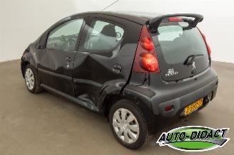 Peugeot 107 1.0 Airco Active picture 3