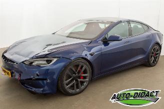 Vaurioauto  passenger cars Tesla Model S Plaid AWD 932 kW 75.431 km NAP 2023/5
