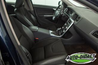 Volvo V-60 1.6 T3 Automaat Navi Clima Momentum picture 19