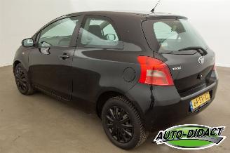 Toyota Yaris 1.3 VVT-i Airco Sol picture 3