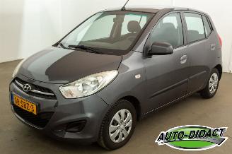 krockskadad bil auto Hyundai I-10 1.1 i-Drive Airco Cool 2011/9