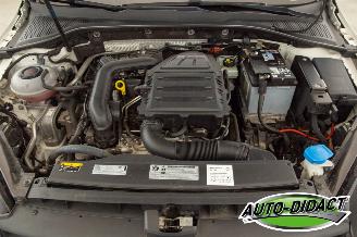 Volkswagen Golf 1.0 TSI Navi Camera Clima Comfortline picture 30