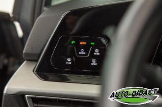 Volkswagen Golf 1.0 eTSI Automaat Digi Dash Navi Life picture 12