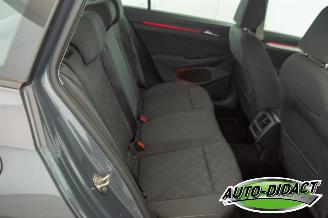 Volkswagen Golf 1.0 eTSI Automaat Digi Dash Navi Life picture 21