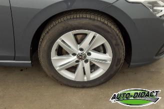 Volkswagen Golf 1.0 eTSI Automaat Digi Dash Navi Life picture 29