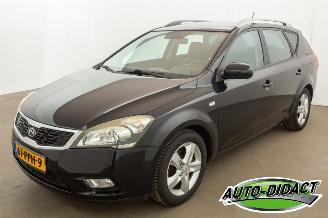 Auto incidentate Kia Ceed 1.6 CVVT Clima Navi Camera X-ecutive 2011/4