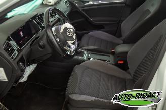 Volkswagen Golf 1.5 TSI Automaat Pano Digi Dash Navi Clima Business R Highline picture 26
