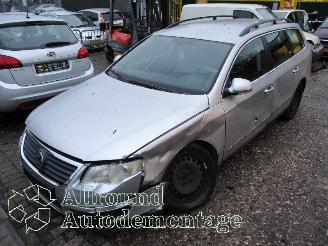Salvage car Volkswagen Passat Passat Variant (3C5) Combi 2.0 FSI 16V (BVY(Euro 4)) [110kW]  (08-2005=
/11-2010) 2007