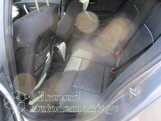 BMW 1-serie 1 serie (E87/87N) Hatchback 5-drs 120i 16V (N43-B20A) [125kW]  (03-200=
7/06-2011) picture 14