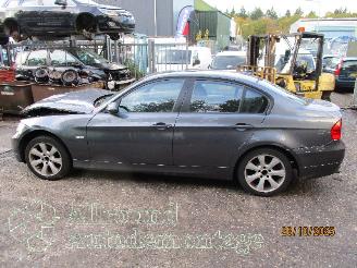 BMW 3-serie 3 serie (E90) Sedan 320i 16V (N46-B20B) [110kW]  (12-2004/08-2007) picture 8