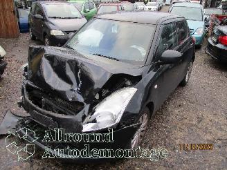 Coche siniestrado Suzuki Swift Swift (ZA/ZC/ZD) Hatchback 1.2 16V (K12B) [69kW]  (10-2010/04-2017) 2012
