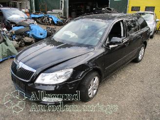 Vrakbiler auto Skoda Octavia Octavia Combi (1Z5) Combi 5-drs 1.2 TSI (CBZB) [77kW]  (02-2010/04-201=
3) 2011/1