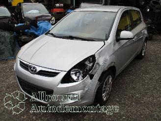 Vrakbiler auto Hyundai I-20 i20 Hatchback 1.2i 16V (G4LA) [57kW]  (09-2008/12-2012) 2011/3