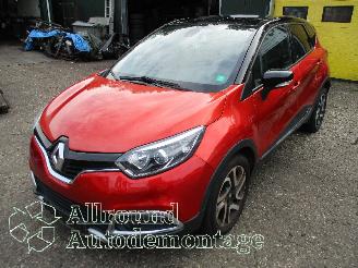 Vrakbiler auto Renault Captur Captur I (2R) SUV 1.2 TCE 16V EDC (H5F-412(H5F-G4)) [87kW]  (01-2016/.=
=2E.) 2016/10