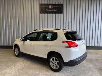 Peugeot 2008 Active Autom / Panorama / Navigation picture 4