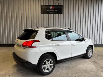 Peugeot 2008 Active Autom / Panorama / Navigation picture 5