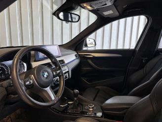 BMW X1 sDrive 18 d M Sport LED / Navigation picture 10
