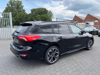 Ford Focus Turnier ST-Line Autom / LED picture 5