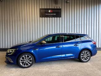 krockskadad bil auto Renault Mégane Grandtour Megane IV Grandtour GT-Line Automatic 2016/10
