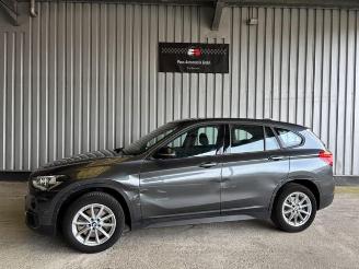 Schadeauto BMW X1 xDrive 20 i R-Kamera / LED / 1e Hand / AHK 2016/12
