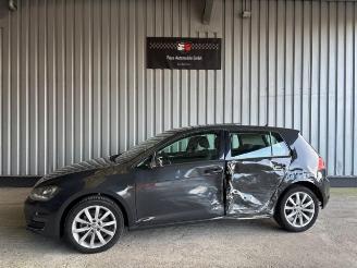 Damaged car Volkswagen Golf VII Lim. 2.0 TDI Highline DSG / Panorama 2013/1