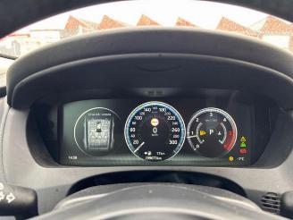 Jaguar F-Pace Portfolio AWD Voll-Leder / Kamera picture 15