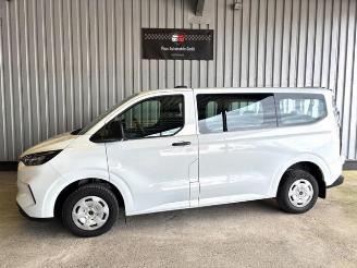 Coche accidentado Ford Transit Custom Kombi 320 L1 FWD Trend 9-Sitzer 2025/2