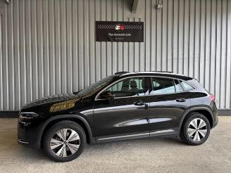 Coche accidentado Mercedes EQA 300 4Matic Panorama / AHK 2022/11