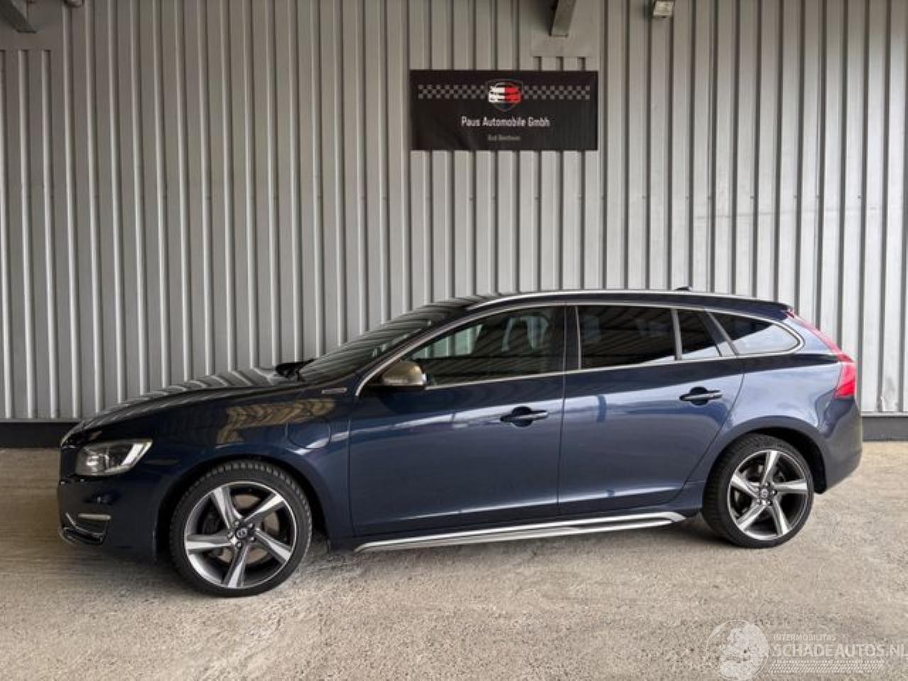 Volvo V-60 Kombi Summum AWD Hybrid