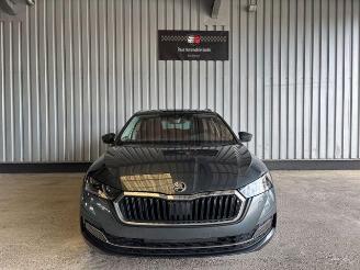 Skoda Octavia Combi Style DSG / LED / R-Kamera picture 9