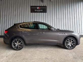 Maserati Levante GranSport Diesel Panorama / Luft picture 6