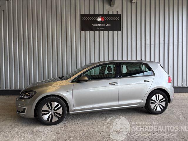 Volkswagen Golf VII Lim. e- 35.8 KWH / LED