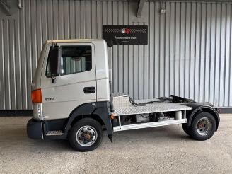 voitures fourgonnettes/vécules utilitaires Nissan Atleon 56.15 2007/11