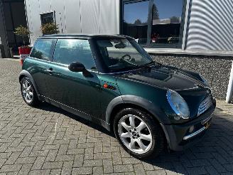 Auto incidentate Mini Cooper 1.6 Chili Automaat 2002/10