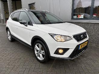 krockskadad bil auto Seat Arona 1.0TSI 85kw Excellence Business Intense FR 2018/5