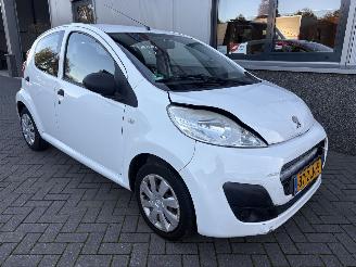 Auto incidentate Peugeot 107 1.0 12V 5drs 2013/1