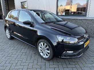 Vaurioauto  passenger cars Volkswagen Polo 1.0 55kw 5drs Comfortline 2017/3
