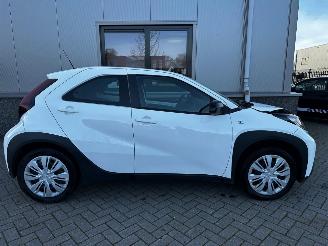 Toyota Aygo AYGO X  1.0 VVT-i MT Play picture 4
