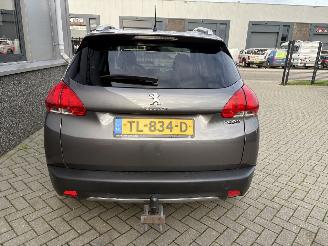 Peugeot 2008 1.2 PureTech Crossway picture 14