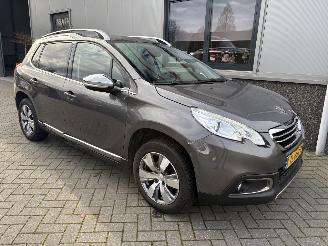 Peugeot 2008 1.2 PureTech Crossway picture 38