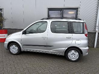 Toyota Yaris-verso 1.3 16V VVT-i Luna Automaat picture 16