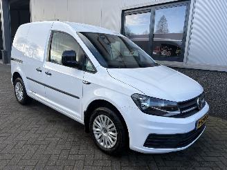 krockskadad bil bedrijf Volkswagen Caddy 1.2TSI L1H1 BMT 2018/12