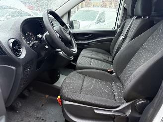 Mercedes Vito 110CDI picture 23