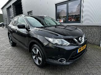 Vaurioauto  passenger cars Nissan Qashqai 1.2 N-Connecta 2017/3
