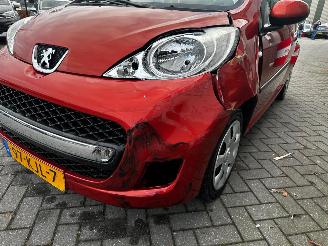 Peugeot 107 1.0 12V Sublime picture 3